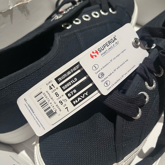 NWT ! Superga platform Navy Sneakers with Gum Sole 41 9.5 - Picture 3 of 5
